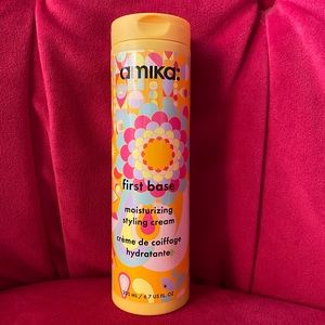 Amika: first base styling cream